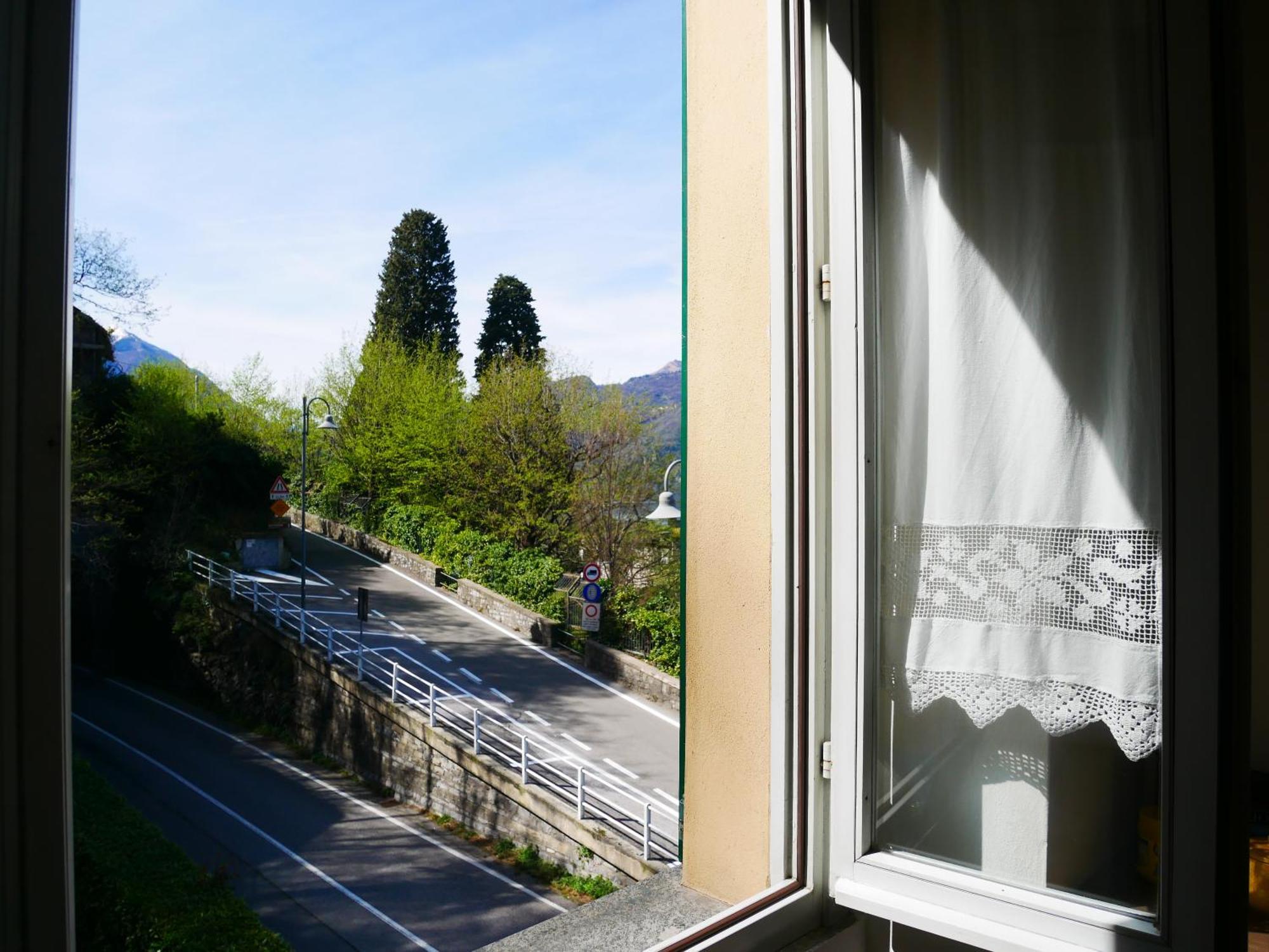 La Riva Appartamento 佩尔莱多 外观 照片